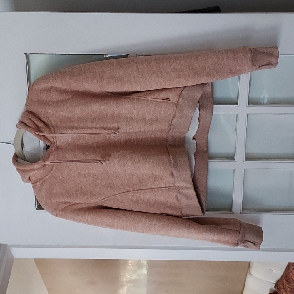Cropped Hoodie 10/10